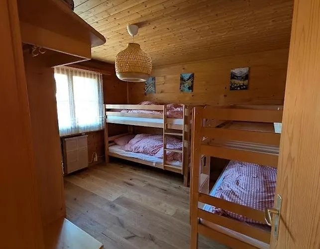 Great Location, Peaceful, Spacious *